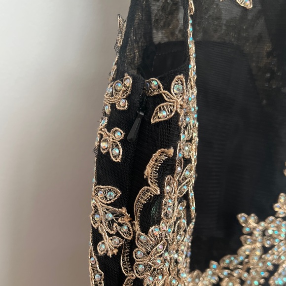 NWT Large - Stunning Short Celavie Black Cocktail Dress w/Golden Thread - Picture 8 of 12